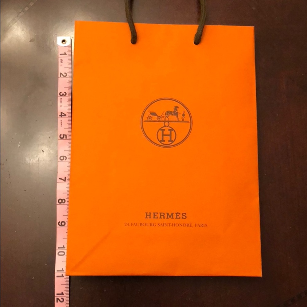 Hermes - Authentic Shopping Bag (11” x 8.5”)